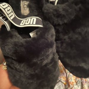 Ugg black fluff yeah slides
